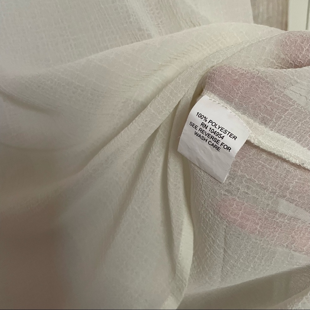 FREE W/ ITEM EQUAL/MORE VALUE Sheer White V-neck Blouse - Picture 5 of 7